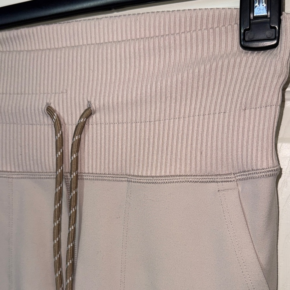 Avalanche Settle In Jogger Leggings - Picture 11 of 13